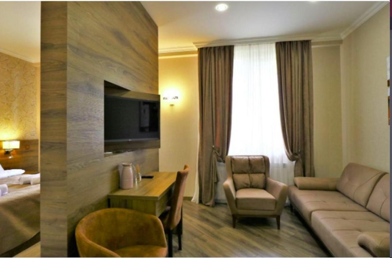 Sunset Tbilisi Luxury Aparthotel Eksteriør billede